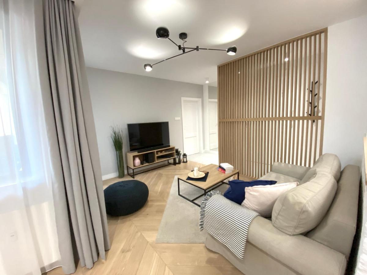 Mycherry - Old Town Apartment - Wiezienna 21C Вроцлав Экстерьер фото