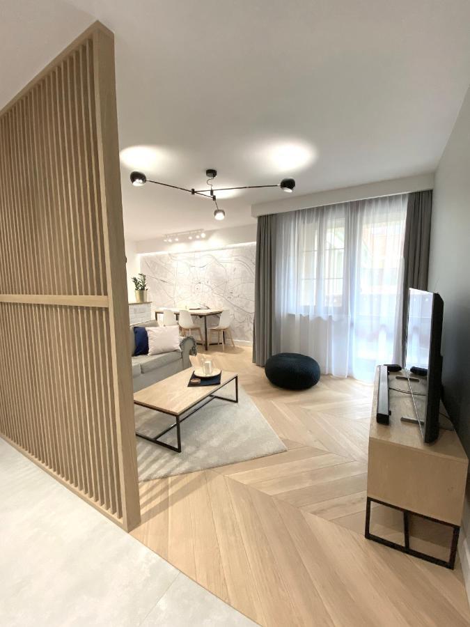 Mycherry - Old Town Apartment - Wiezienna 21C Вроцлав Экстерьер фото