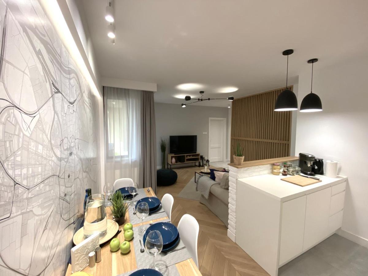 Mycherry - Old Town Apartment - Wiezienna 21C Вроцлав Экстерьер фото